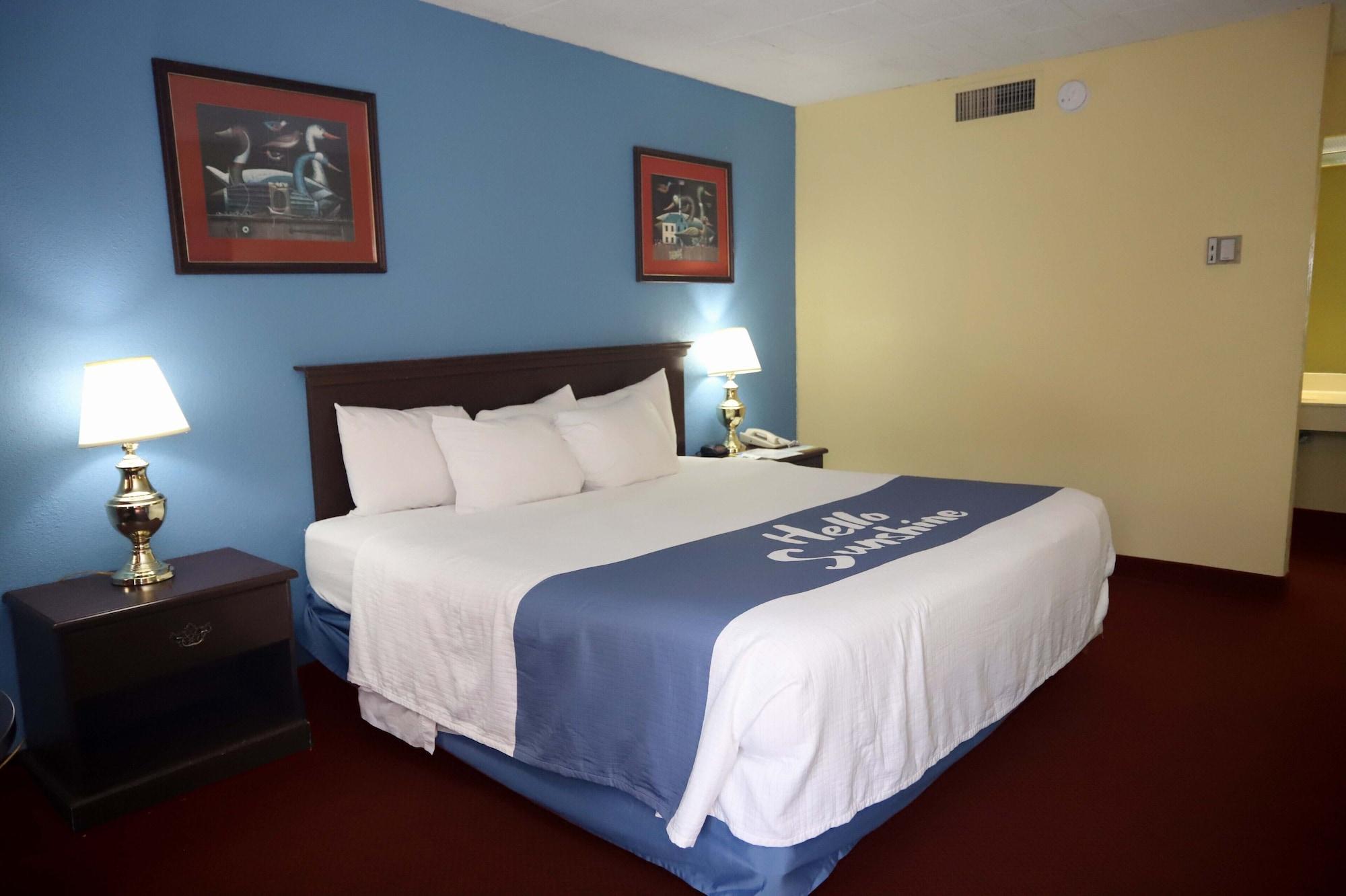 Days Inn East Stroudsburg Buitenkant foto