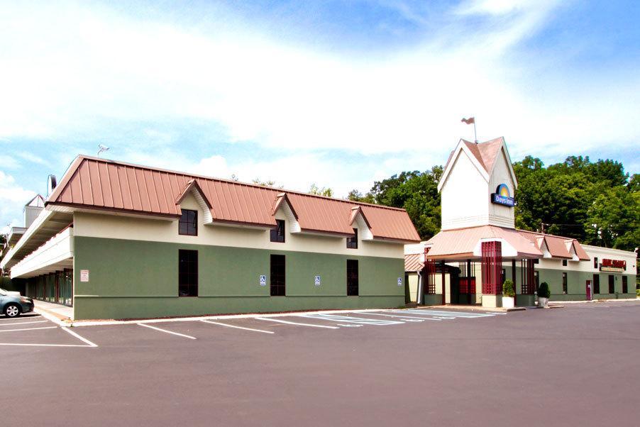 Days Inn East Stroudsburg Buitenkant foto